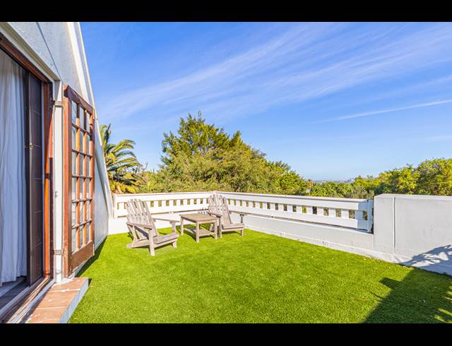 4 BEDROOM HOUSE FOR SALE IN FLAMINGO VLEI